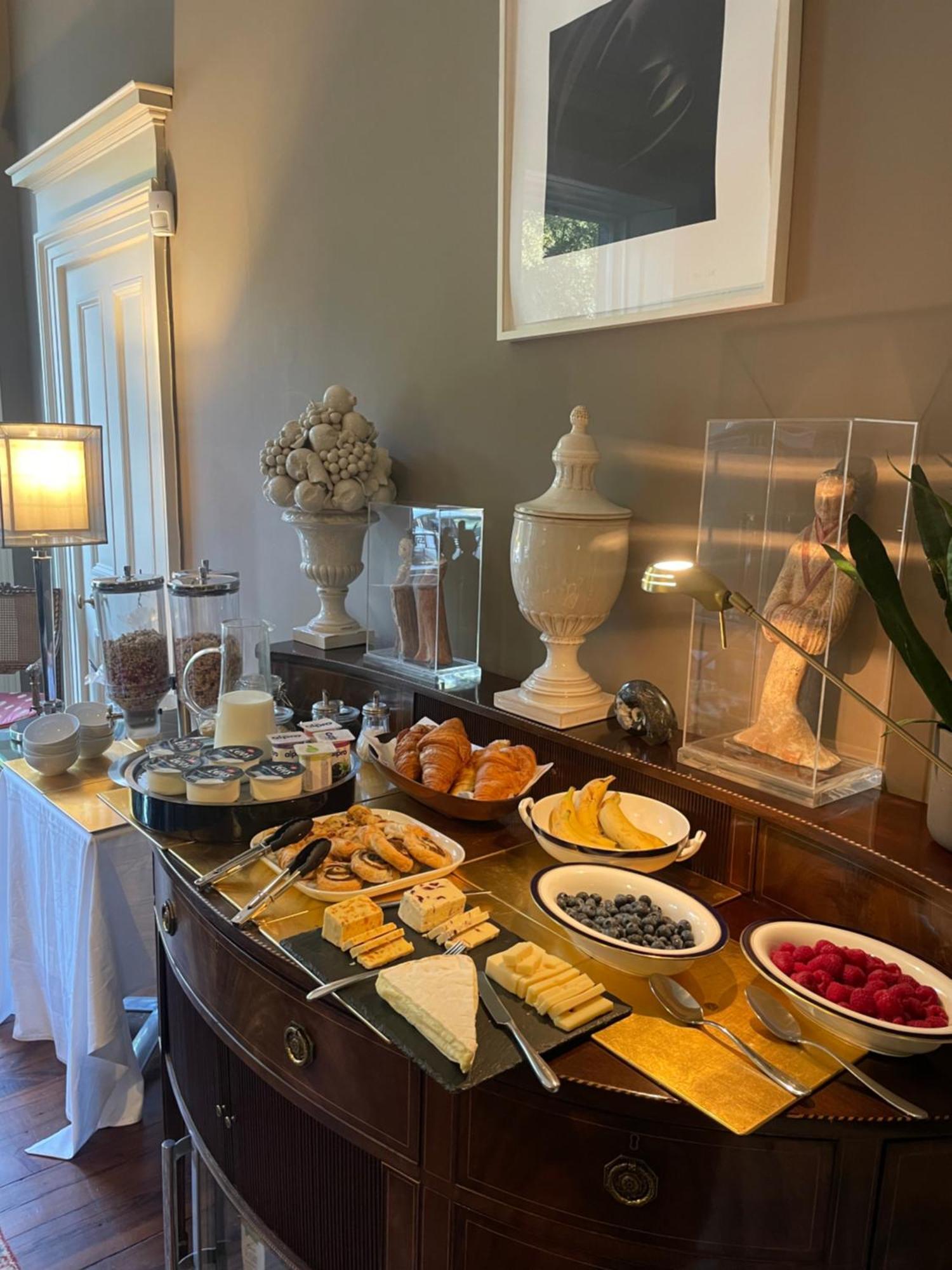 אדינבורו Six Brunton Place Guest House מראה חיצוני תמונה