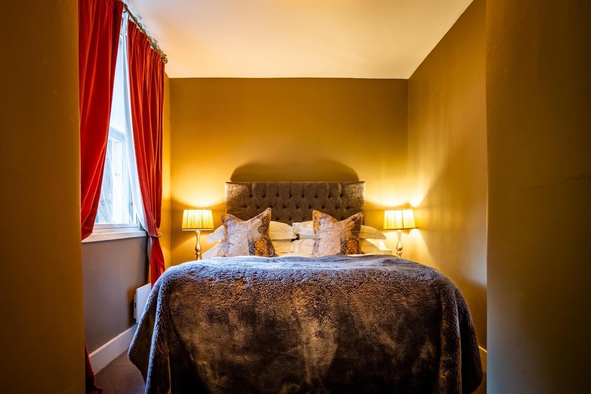 אדינבורו Six Brunton Place Guest House מראה חיצוני תמונה